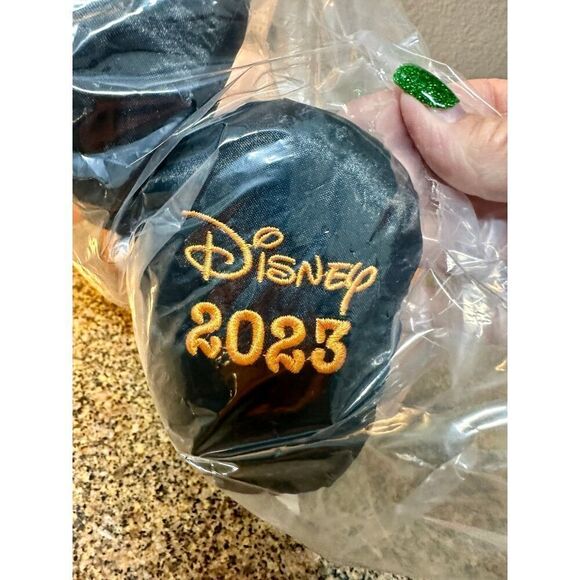 NEW Mickey Mouse Glow Halloween 2023 Plush Toy 15'' Disney Sealed - Picture 9 of 10